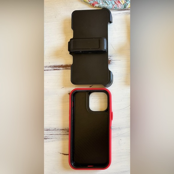 iPhone 14 Pro Max Case - Red - Picture 3 of 8